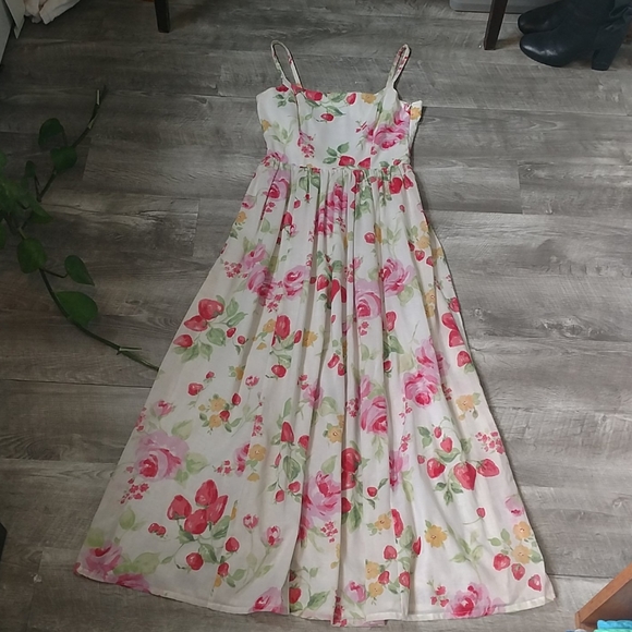 Laura Ashley Dresses & Skirts - Vintage Laura Ashley floral maxi dress